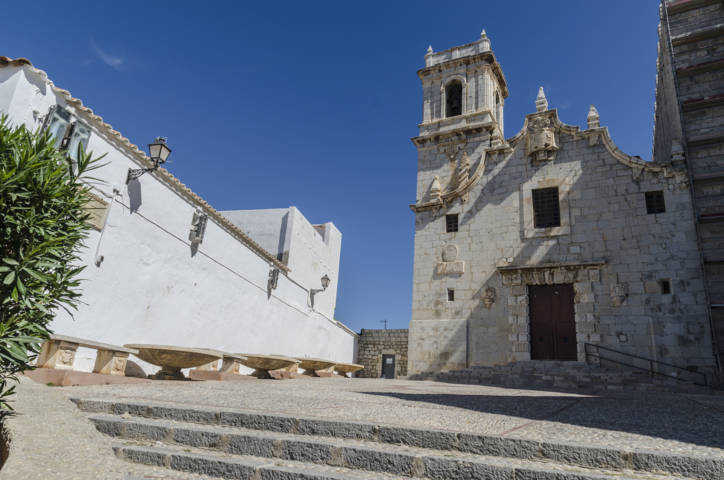 Castelló de la Plana - Peniscola 39 - ermita de la vírgen de la Ermitana.jpg